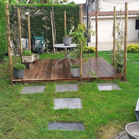 Chez Jeanfi Bed & Breakfast Fronsac  ภายนอก รูปภาพ