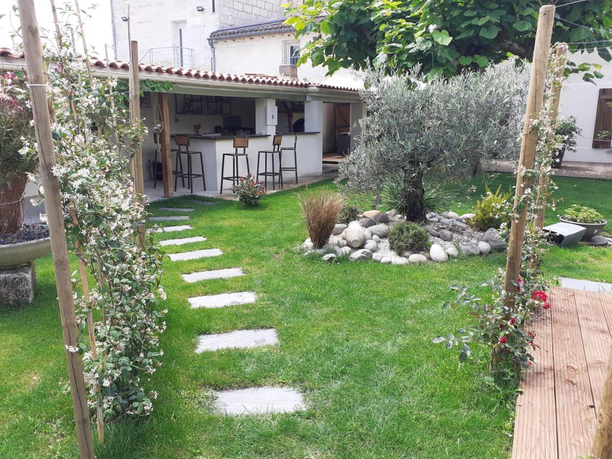 Chez Jeanfi Bed & Breakfast Fronsac  ภายนอก รูปภาพ